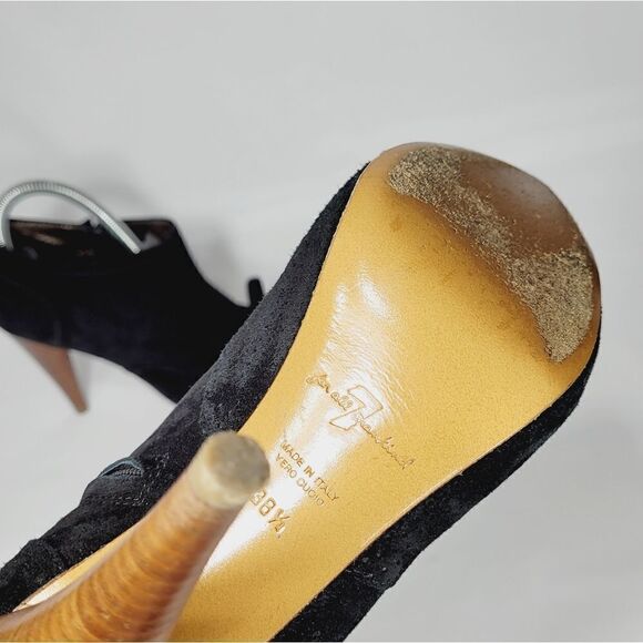 7 For All Mankind - Picture 4 of 16